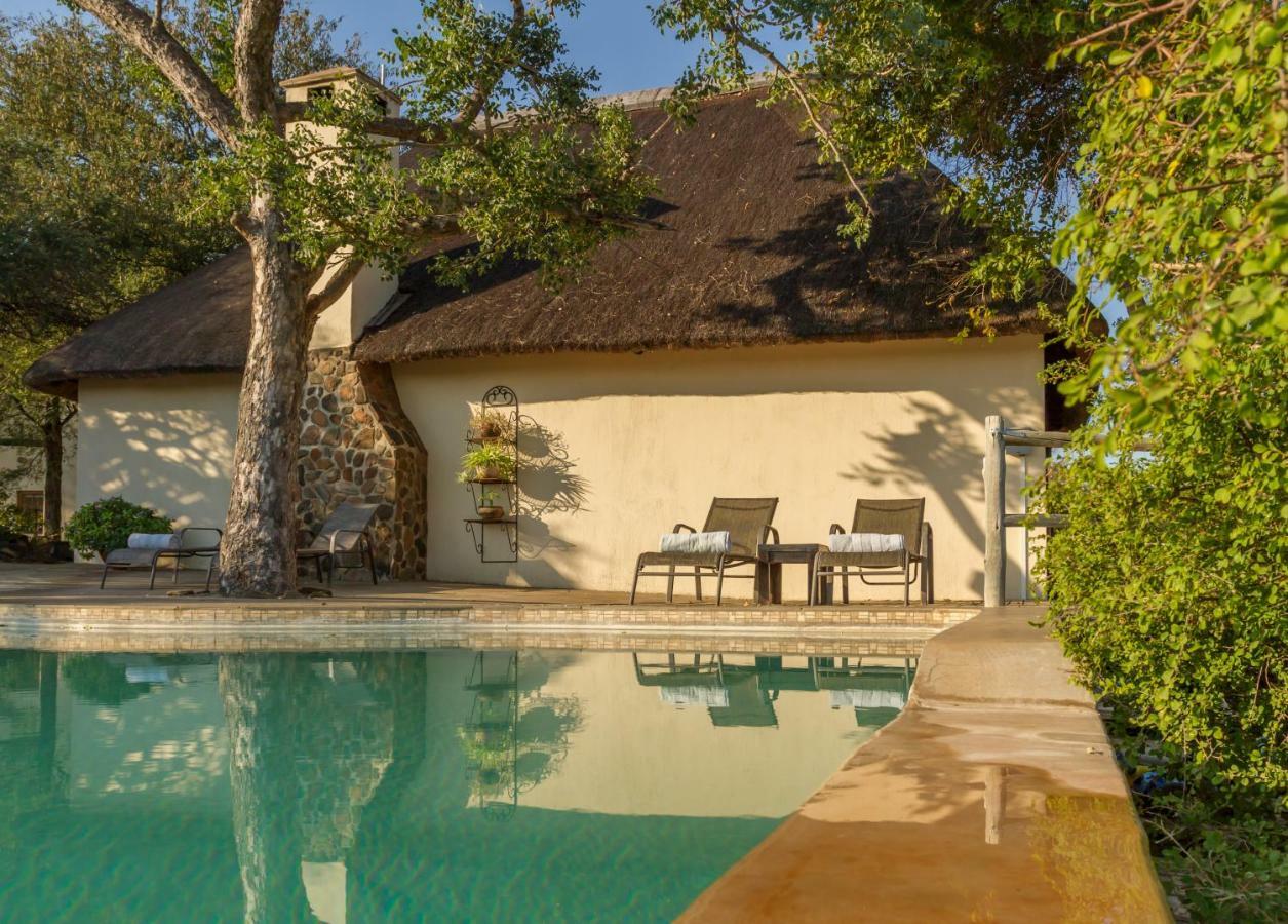 Mbizi Bush Lodge Grietjie Game Reserve Exterior photo